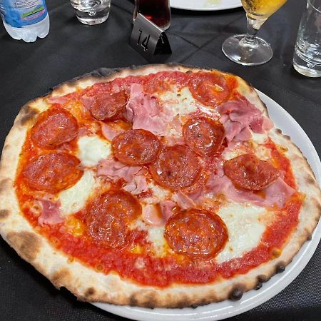 Albergo Pizzeria 76 06 Agliana Esterno foto