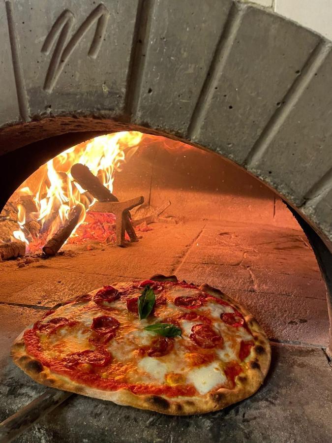 Albergo Pizzeria 76 06 Agliana Esterno foto